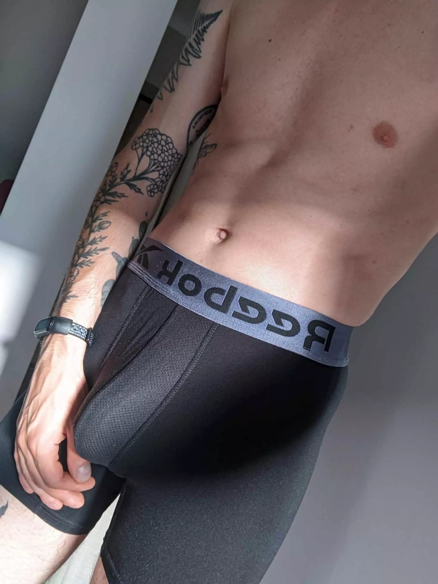 first one to sit on me gets a warm load inside 😈 posted by SvenskSnus