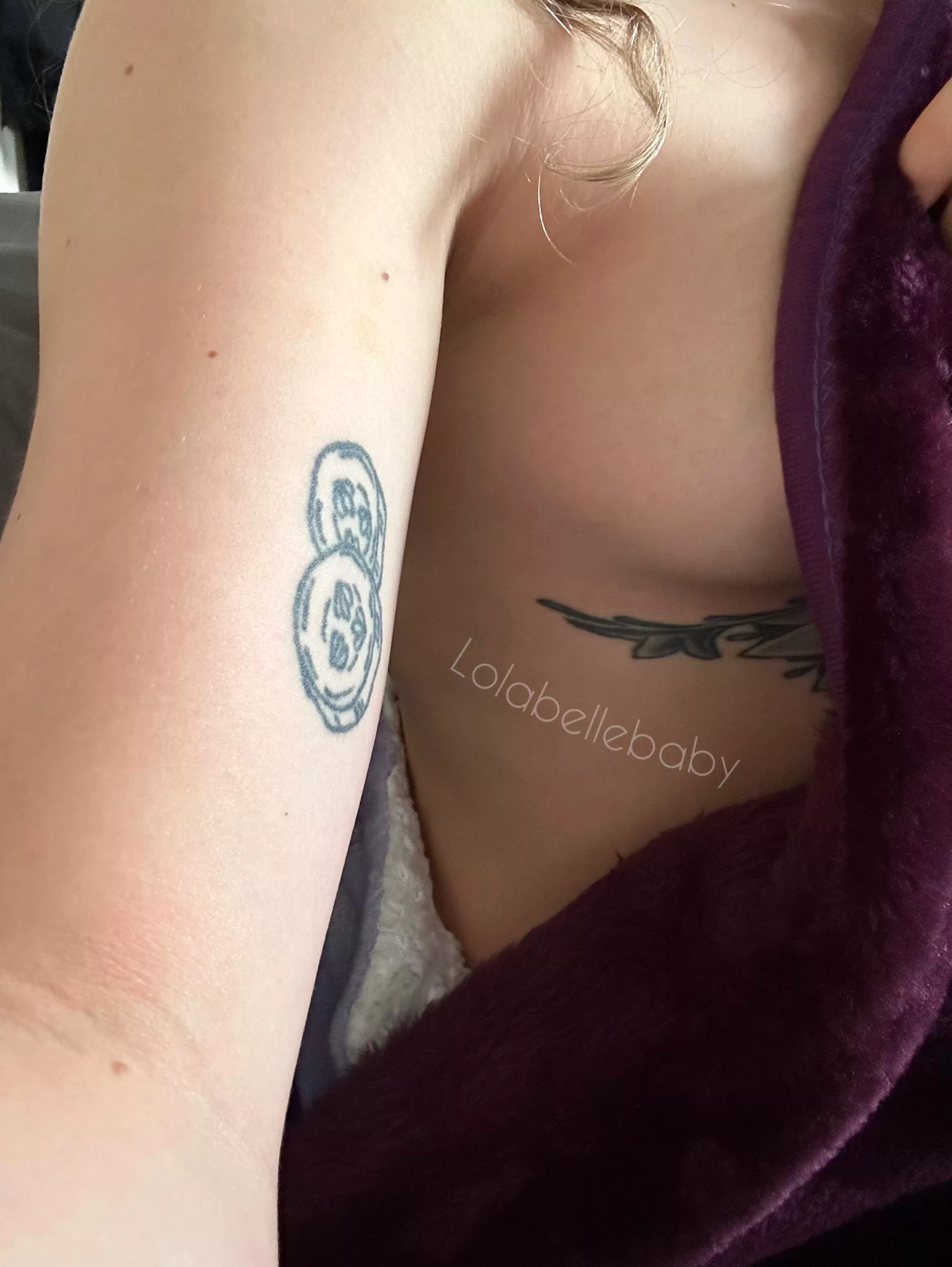 Good morning! Does anyone else here sleep naked? 😉  posted by lolabellebaby