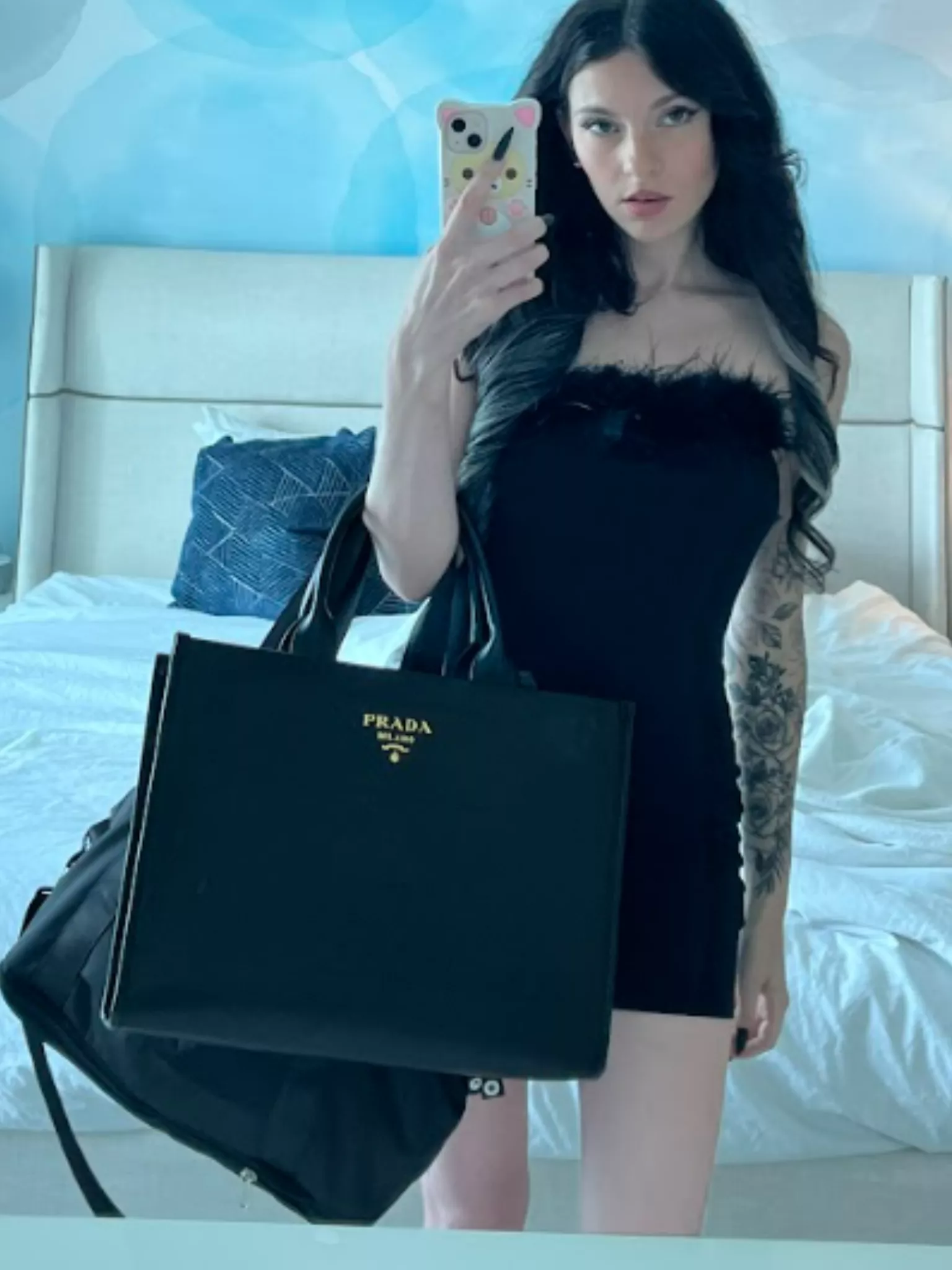 I love being looked at posted by xwillowrose