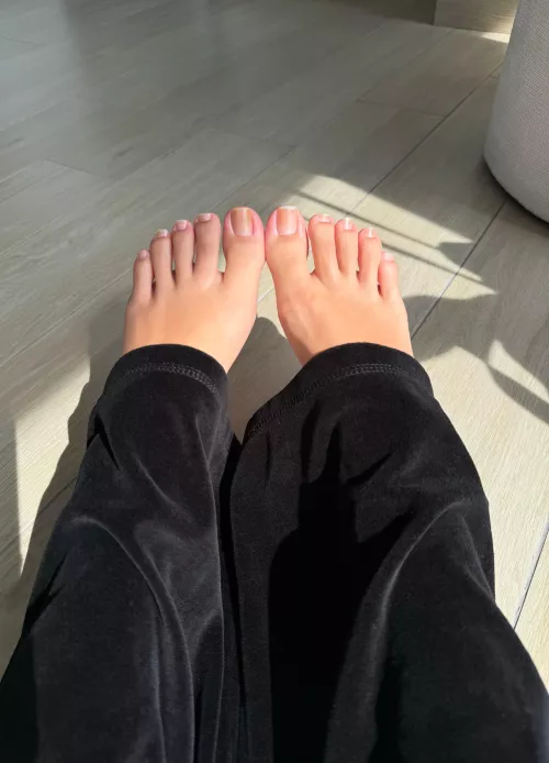 Natural toes by Evelyn__feet