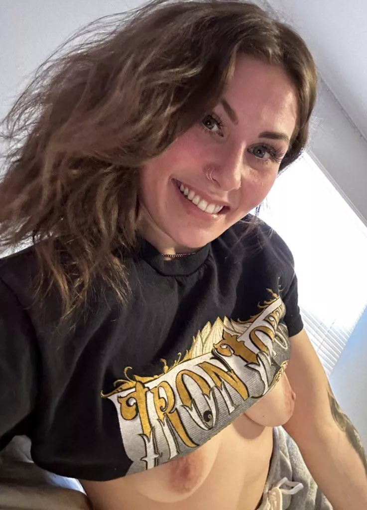 need a man's opinion on whether I should get my boobs done or leave it natural 👀 posted by Brittfaithm