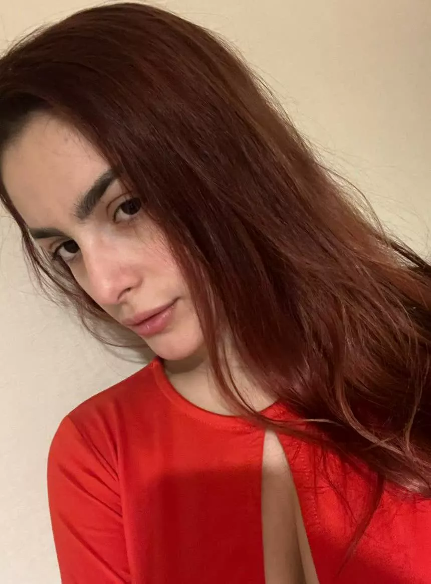 Staying classy in red posted by candycanemissie