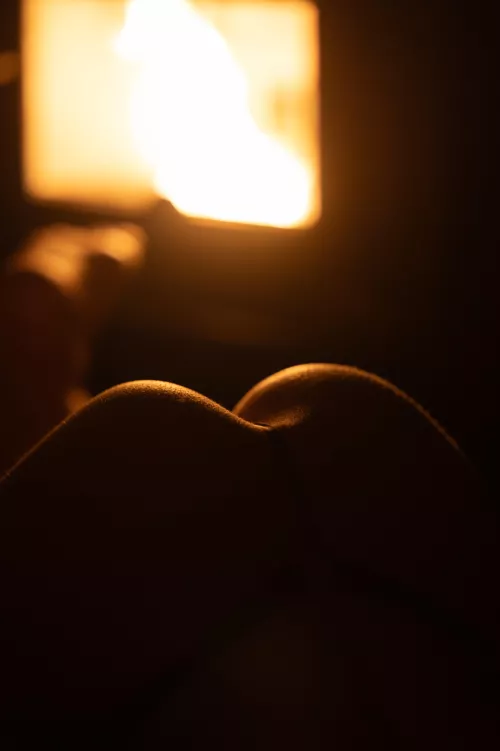 The fire light dancing on my body, highlighting my curves just right… by allieb_8588