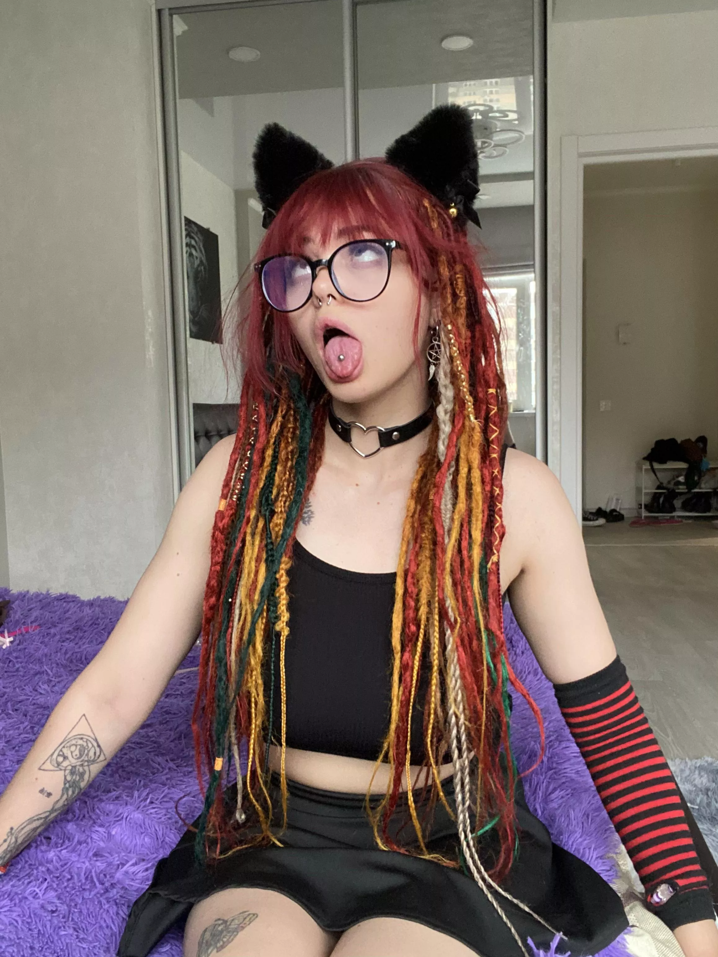 This cat needs her milk meow posted by SkinnyLovess