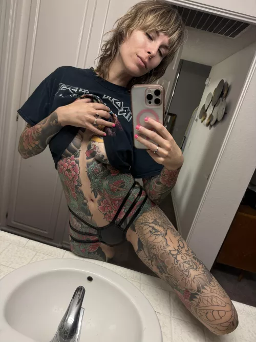 What song are you listening right now? by kuzagirl