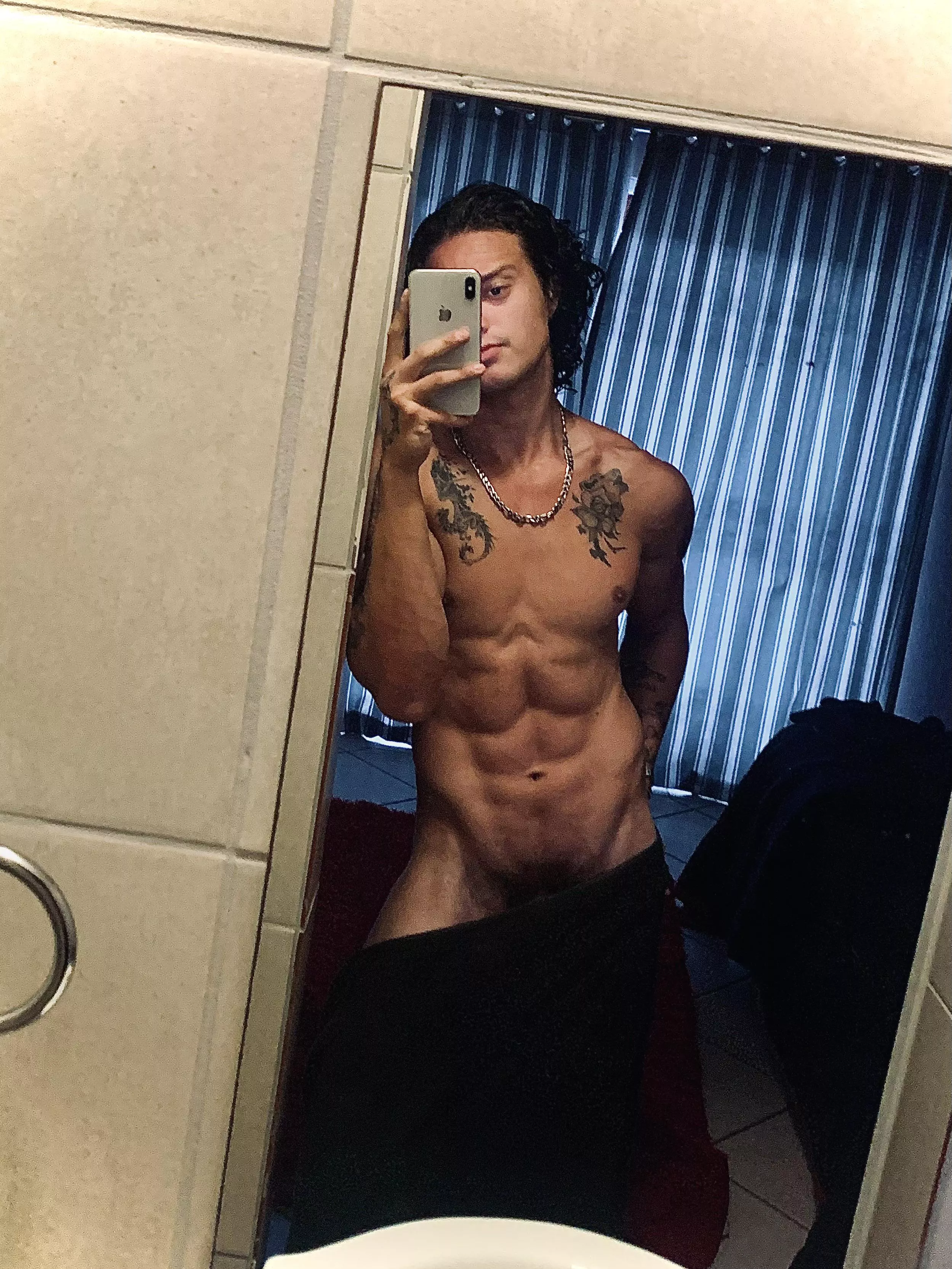 (22) should I drop the towel? posted by Daddy_Zovitzkey