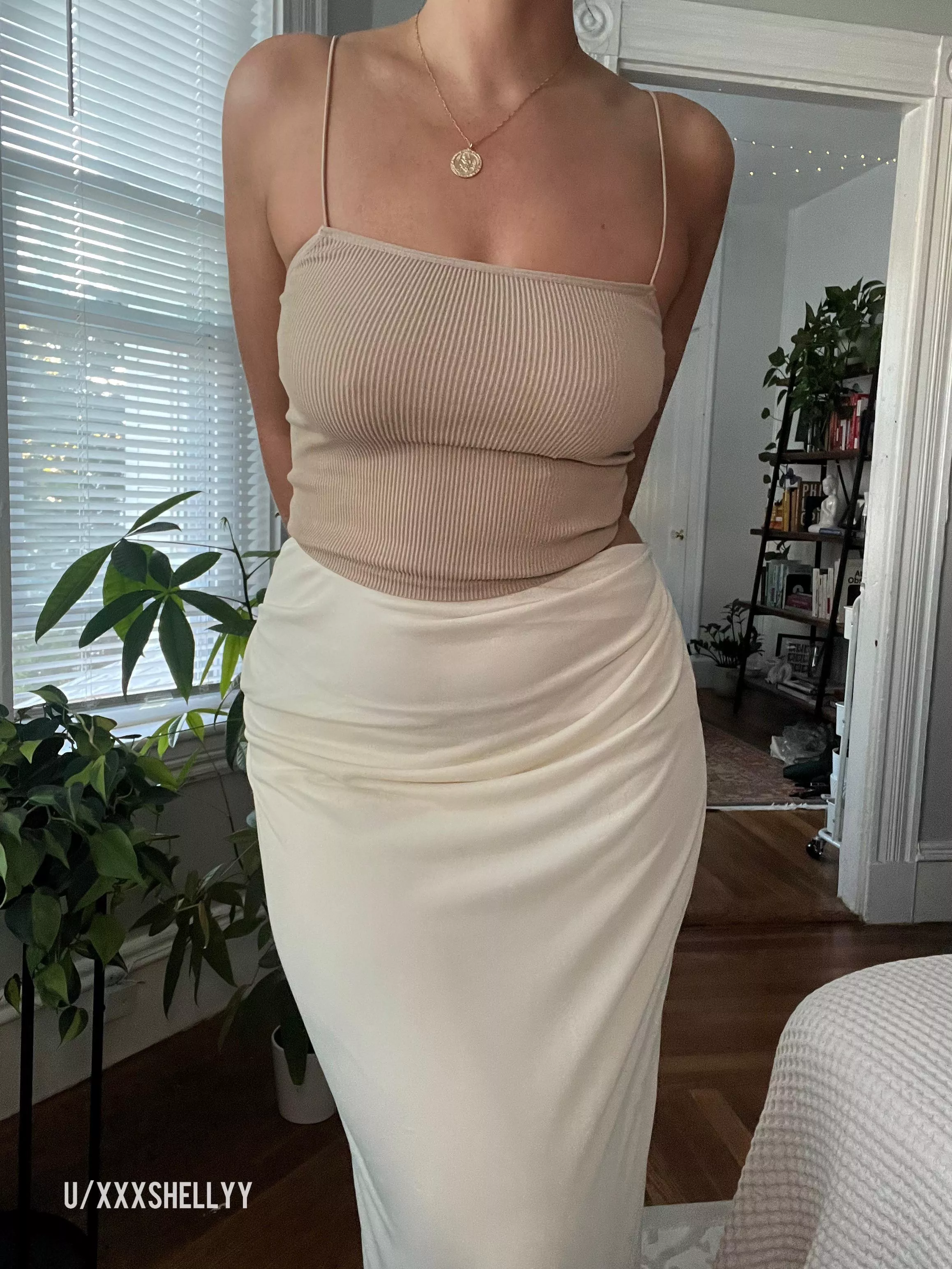 A subtle braless look :) posted by xxxshellyy