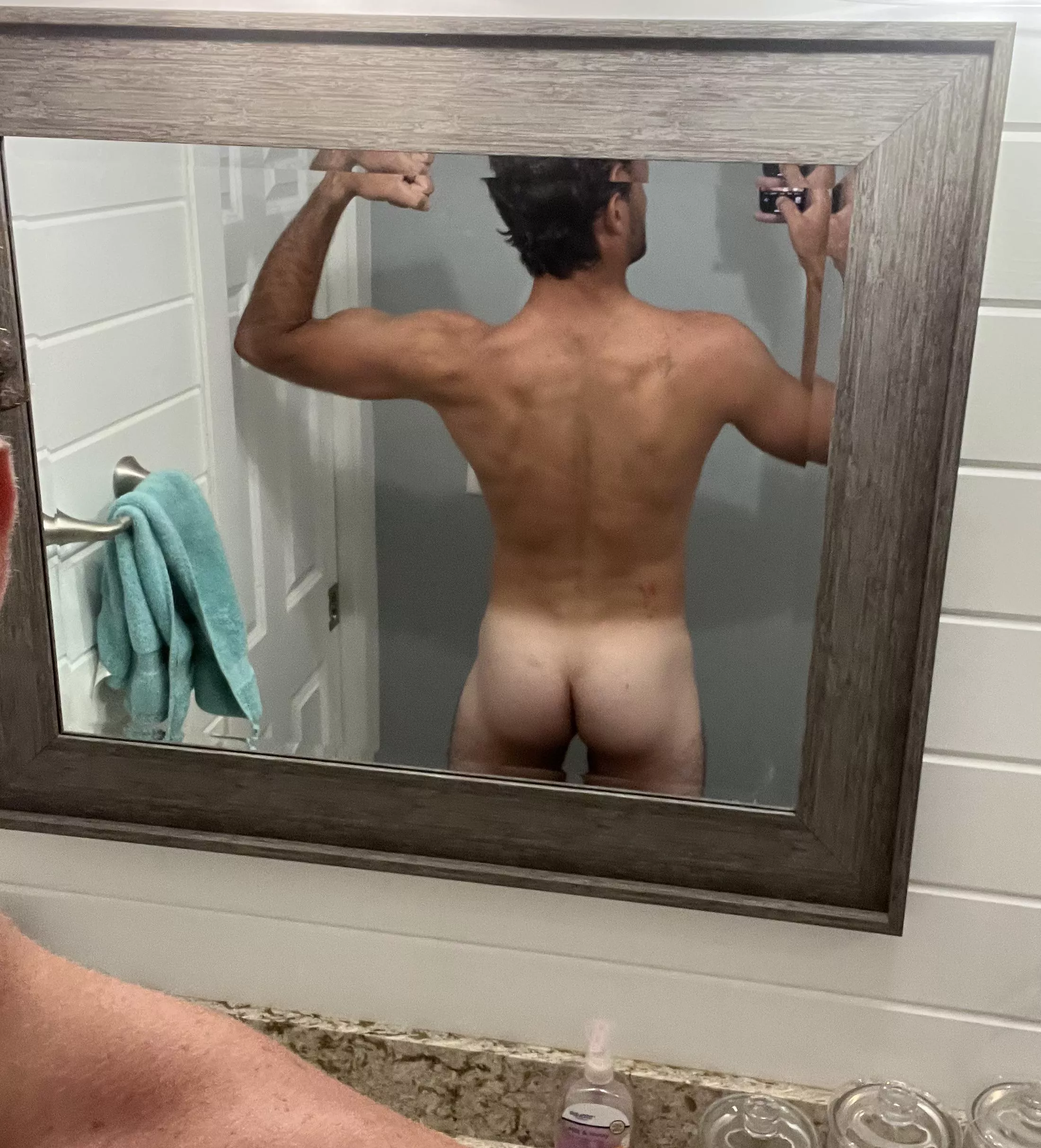 Bend me over bro [24] posted by InjuryWarm