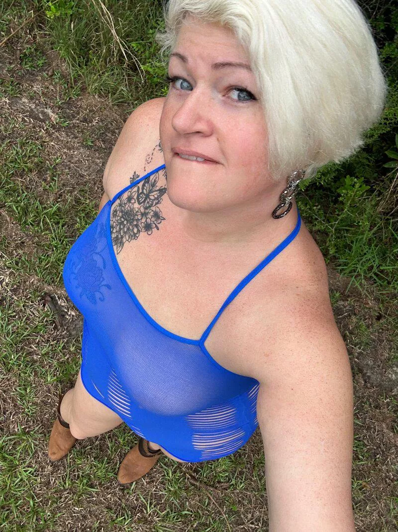 Bue eyes, blue dress   posted by lalababydoll123