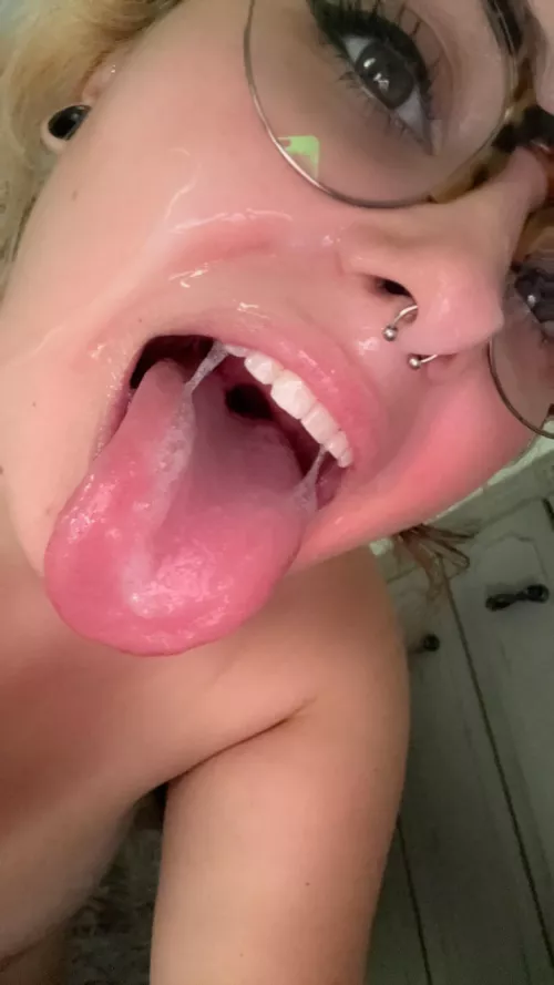 He missed my glasses  by desssybb