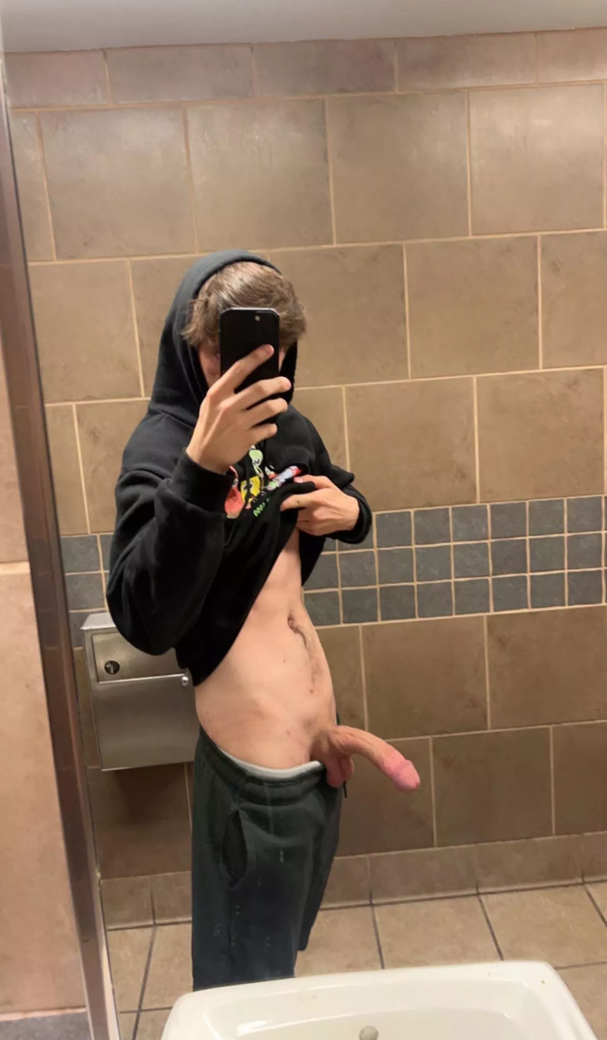 How much would you take 🤤 posted by BWCblake