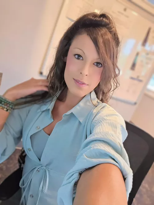 Me and this frizzy beautiful brunette mess!! by TarotTemptress