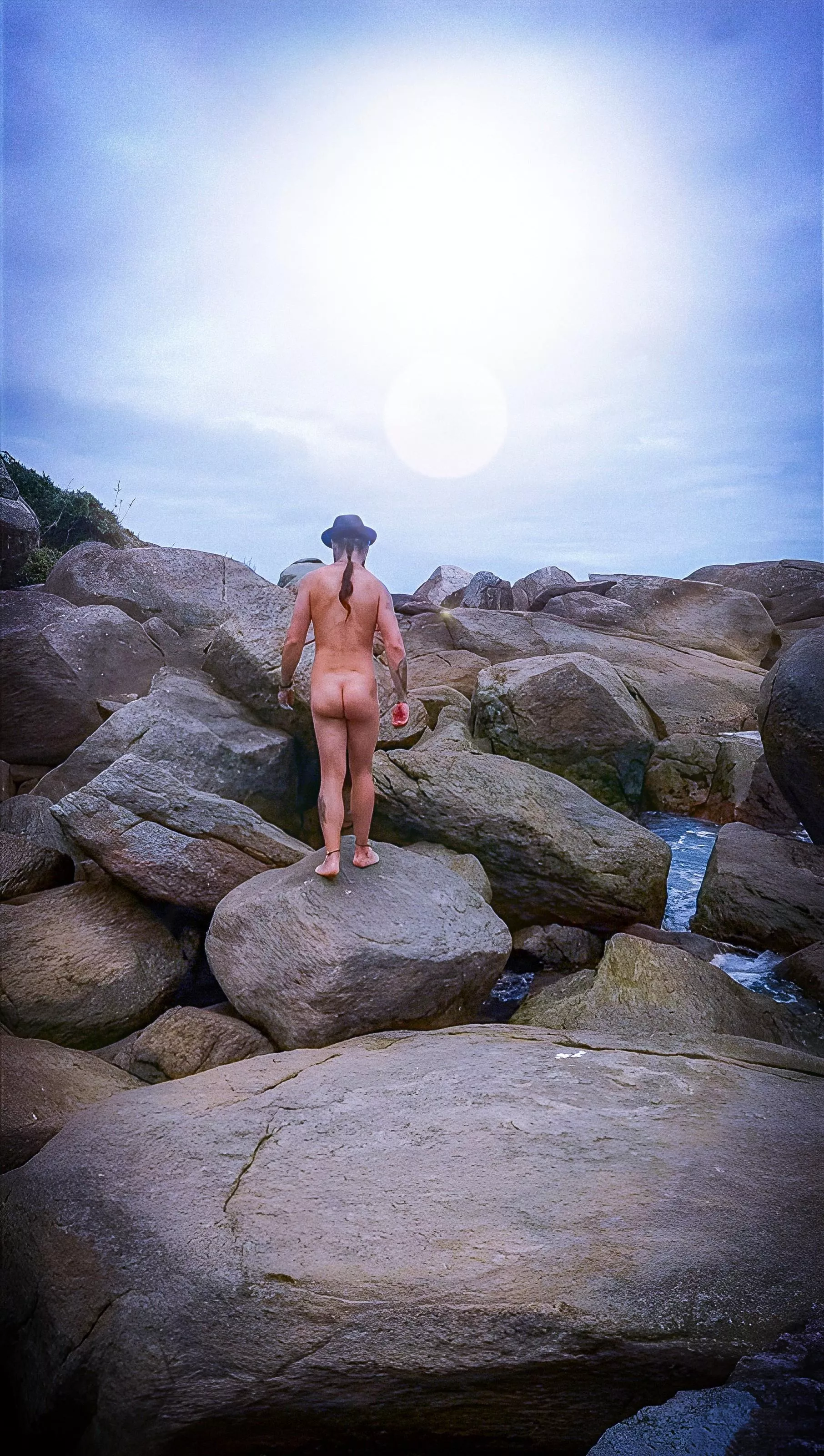 Naturism 🪨 posted by Creepy_Nude