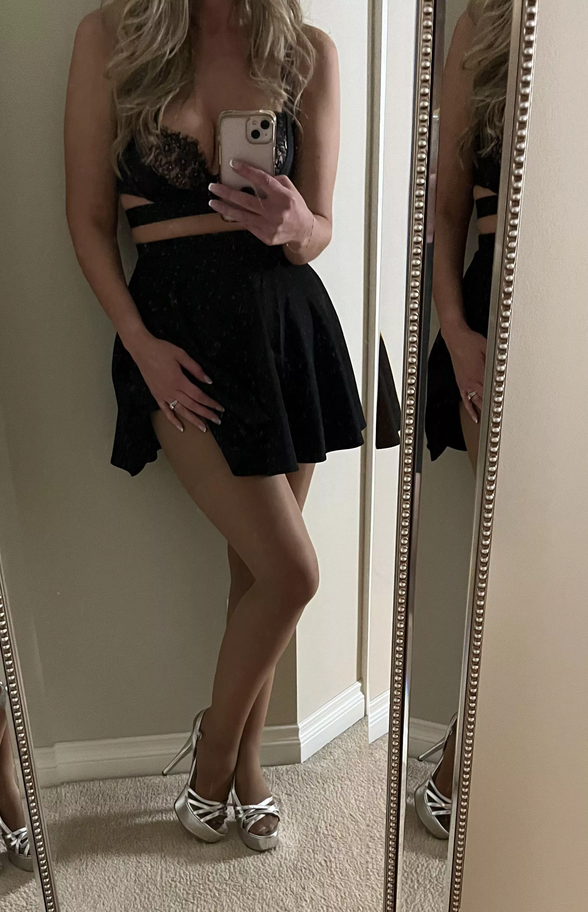 Open toe and nylons posted by legally_mel