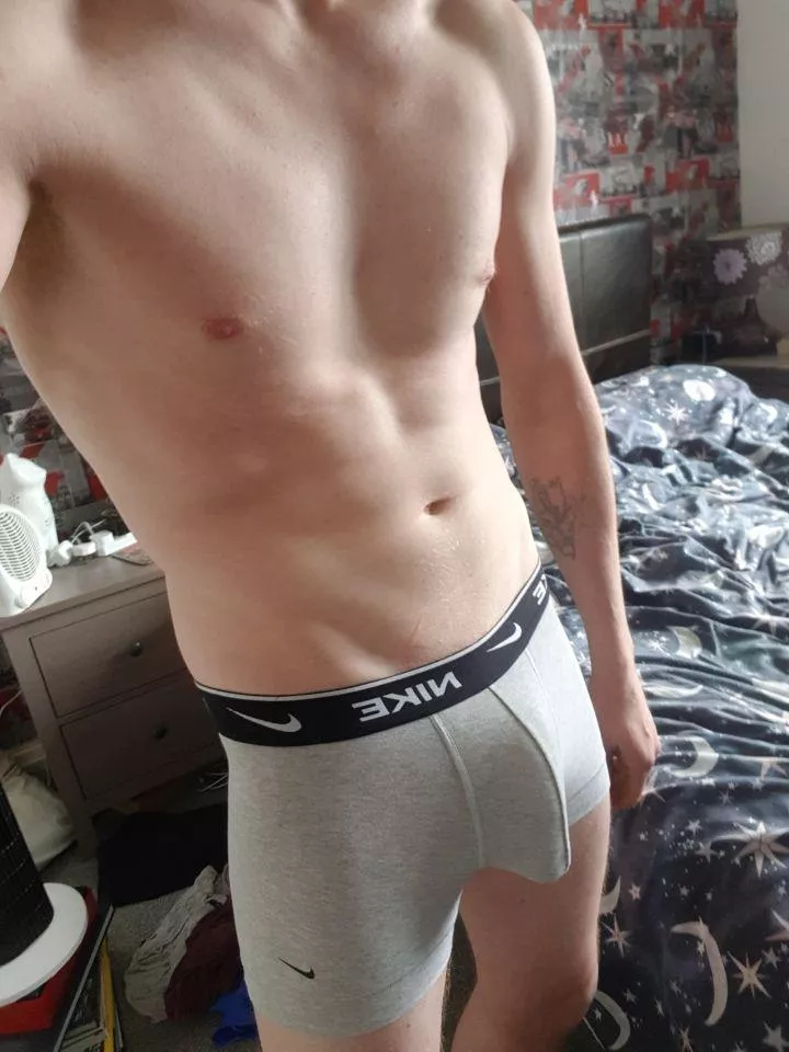 Who wants to pull it out? posted by juninho19912