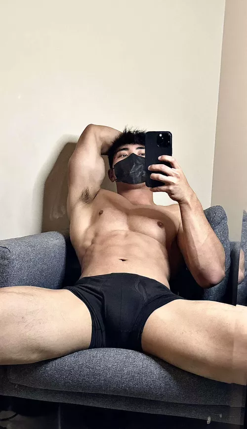 [19] would u let me paint ur face? by AlexParkxxx