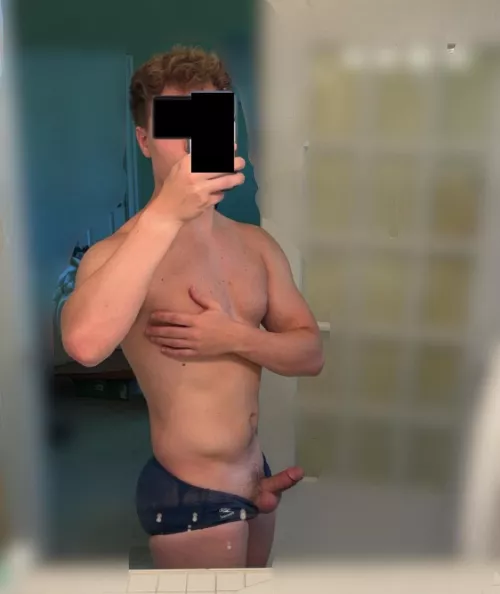 [23] Felt big after the gym this morning 🤙🏻 by smallboy-athlete4