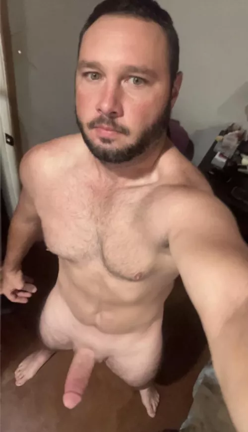 36yr old divorced dad B&B by SolidSwitch696