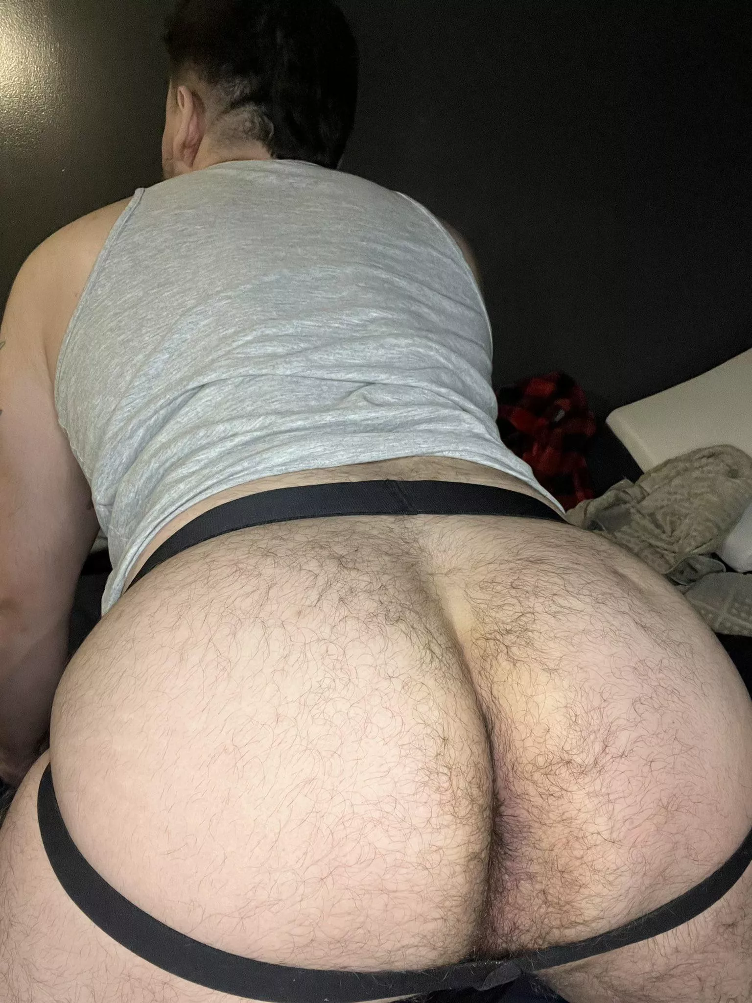 Come eat me out 👅  posted by Serious-Position-387