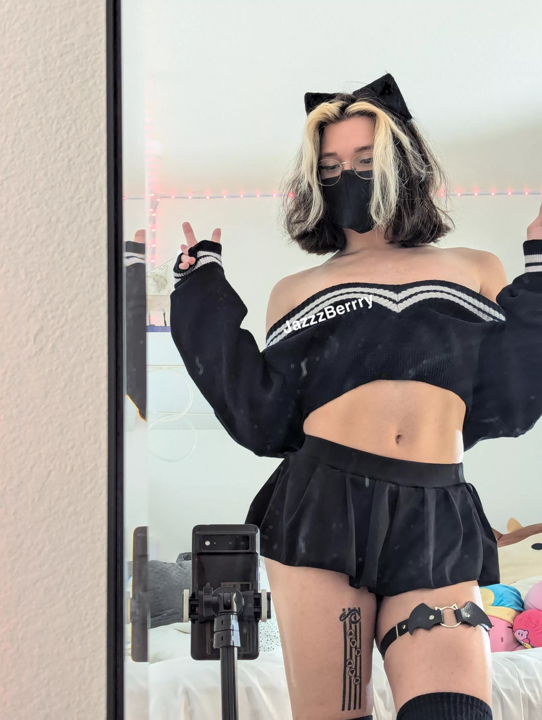 cute catboy femboy  posted by JazzzBerrry