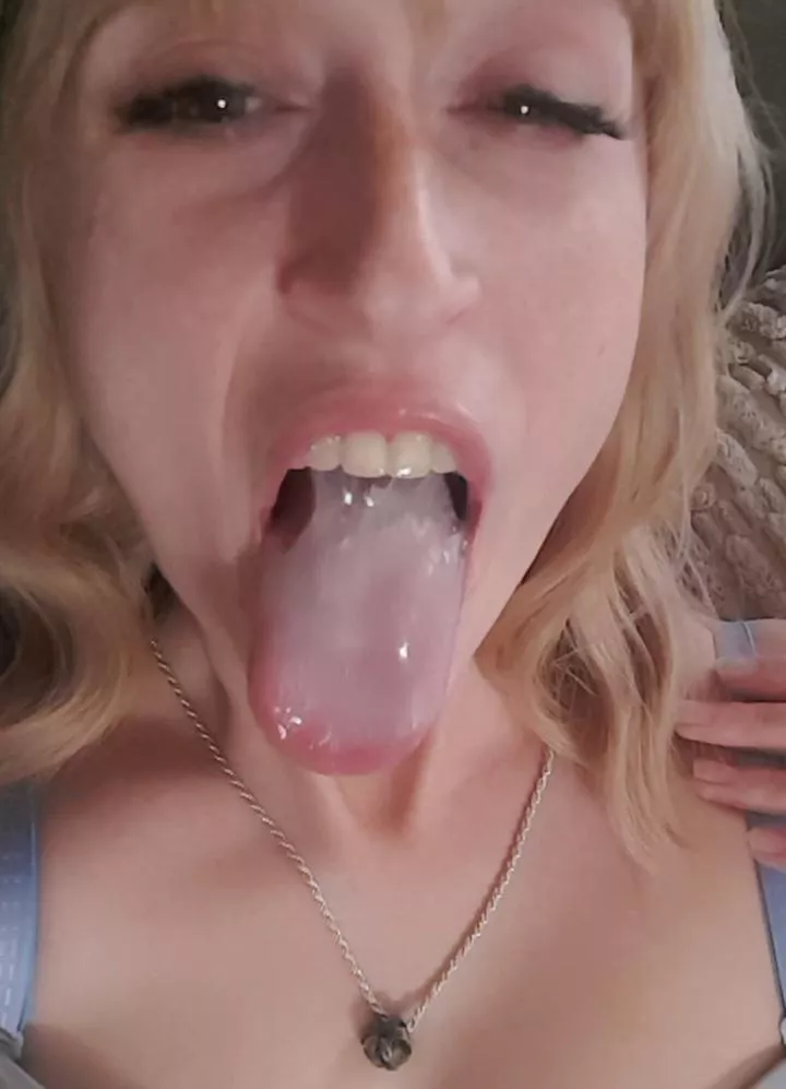 Feed me another load? Please? 😍 posted by MonaMinx