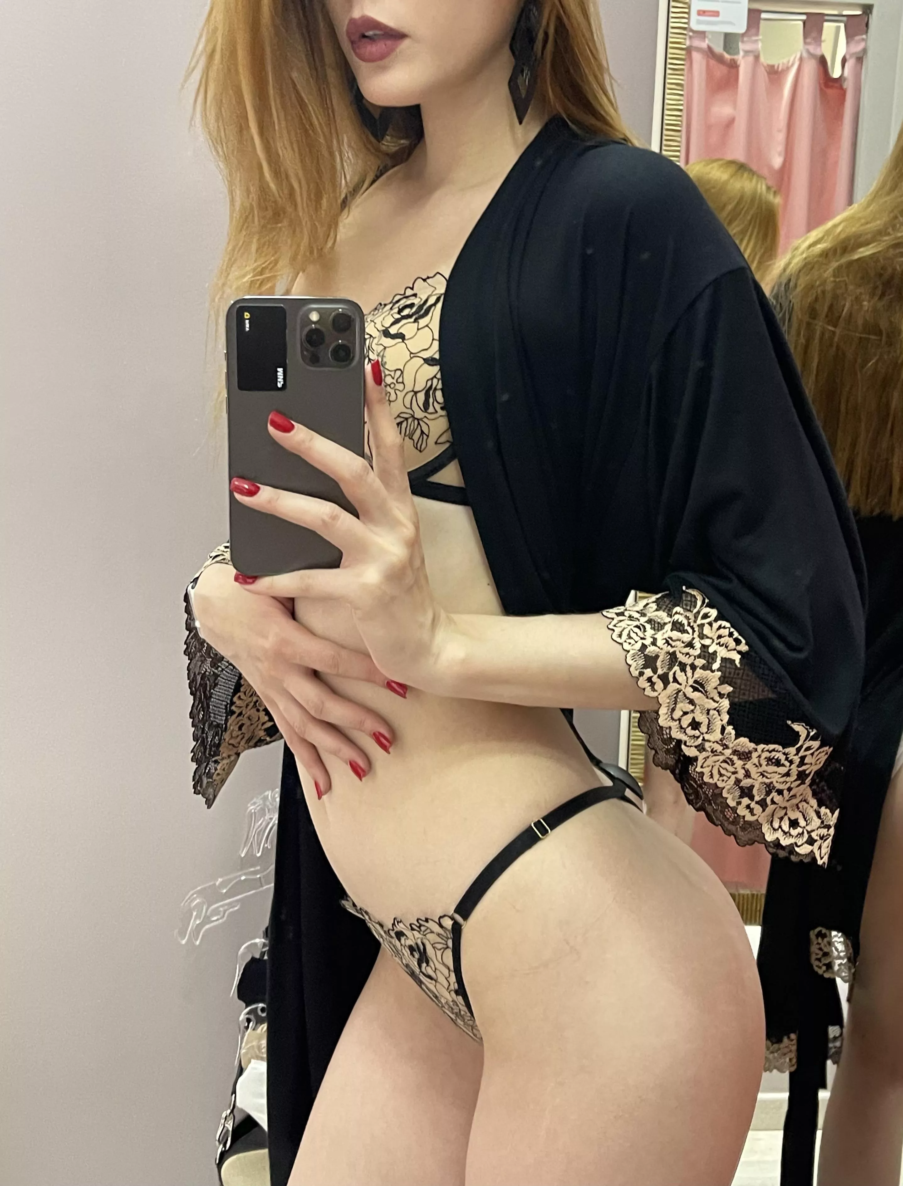 it's always such a difficult choice.. black or red, silk or lace posted by peaceful_wonder