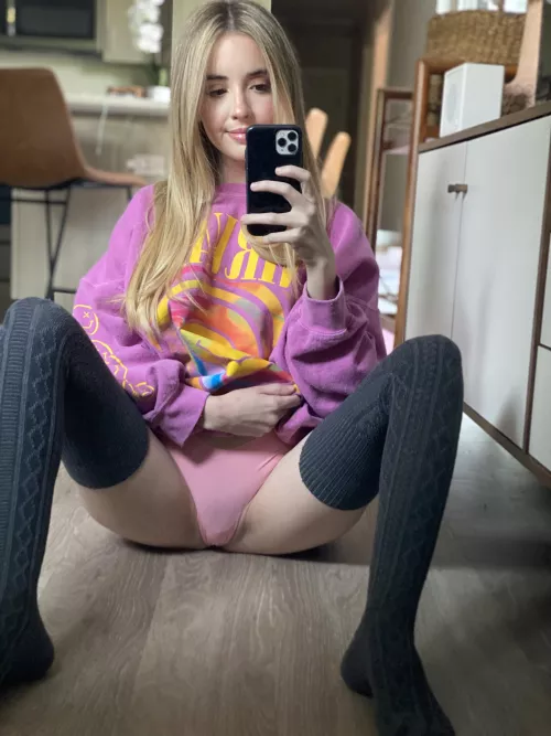 Nothing better than a petite blonde by vegansoda