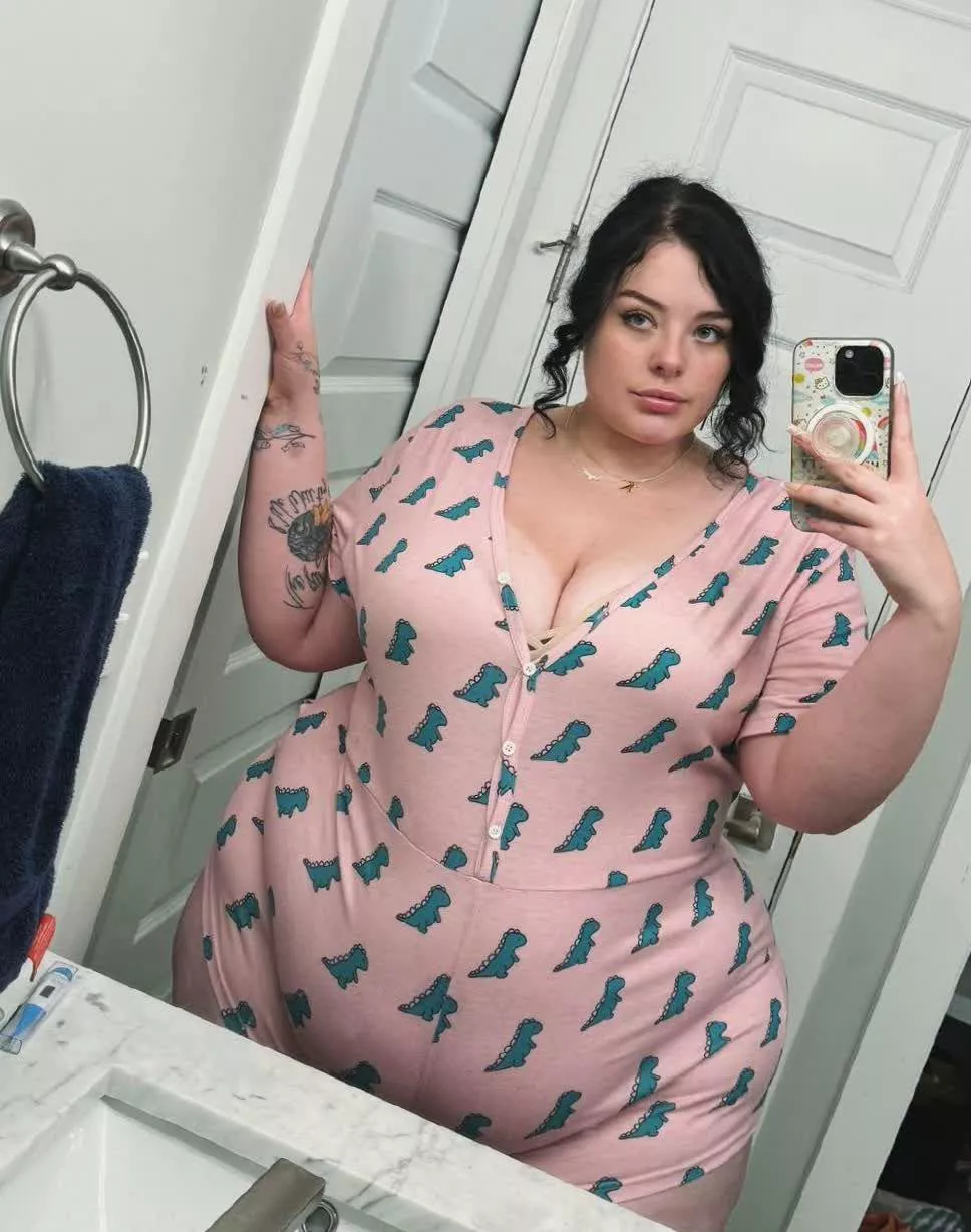 SSBBW in a onsie is cute right? posted by Snowangelcake