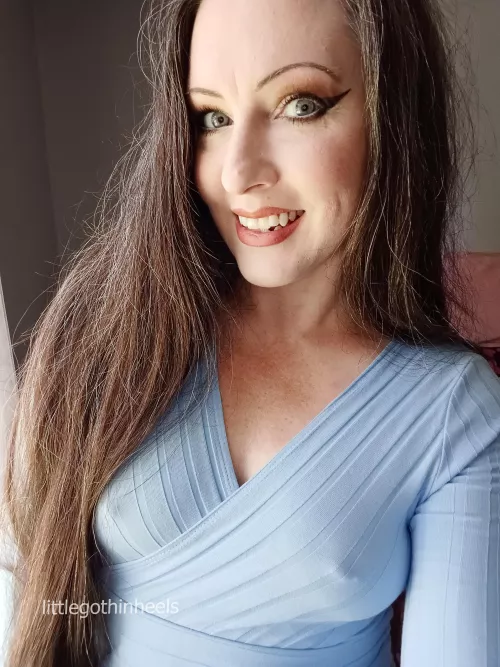 the perfect top for no bra by littlegothinheels