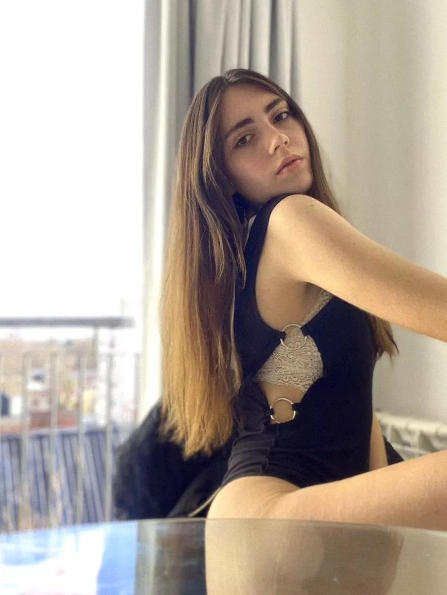 The wildest you'll see in bed posted by RadiantMiranda