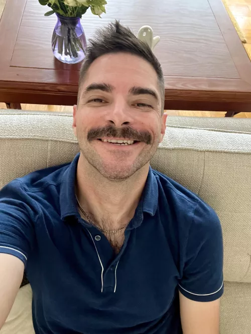 This bro is sweaty after a workout and hot shower. Who’s hoarding all those autumnal breezes? by ZealousidealPut1274