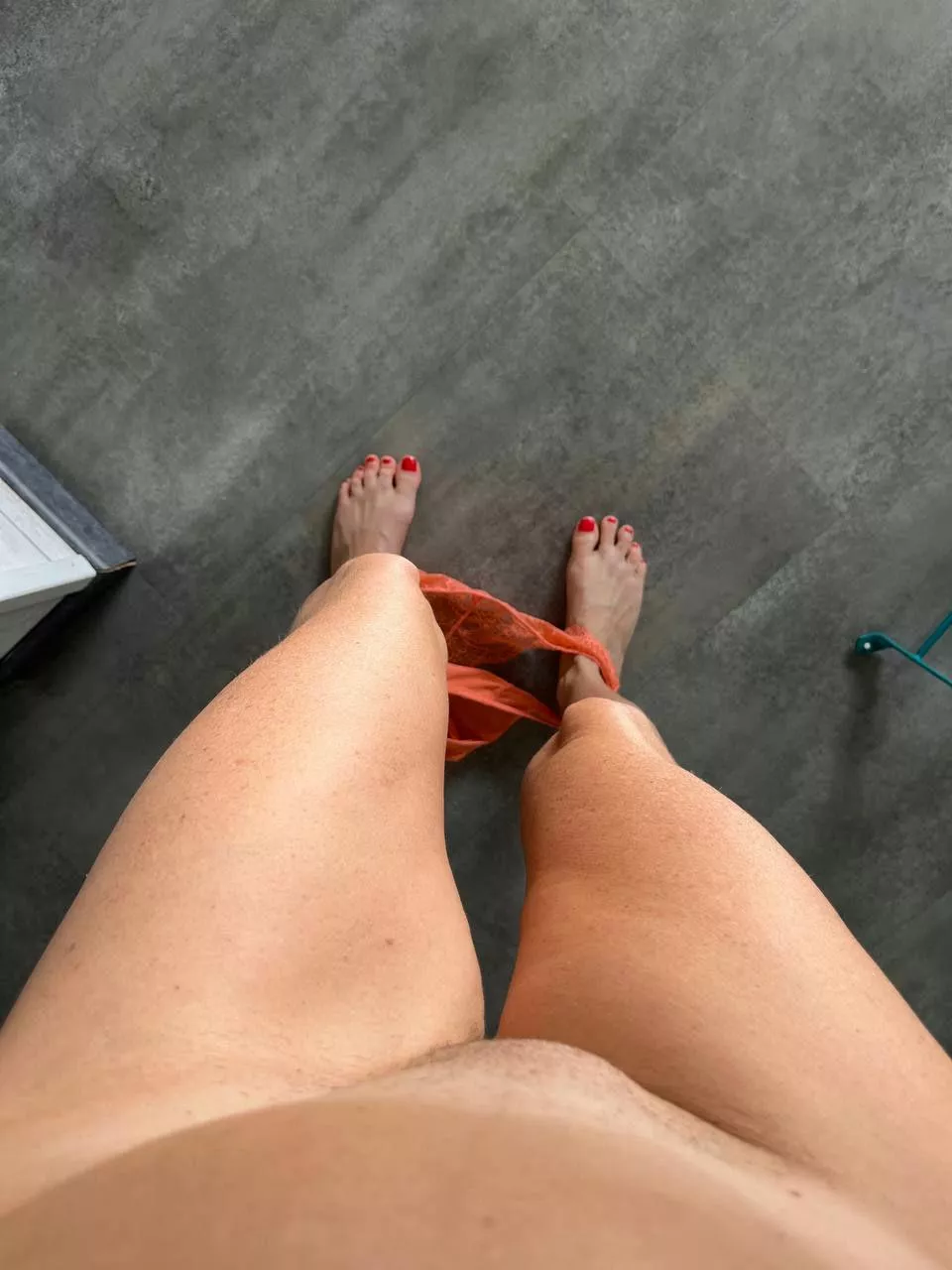 Who wants to play with this 48yo Hotwife? posted by fierce-phantom