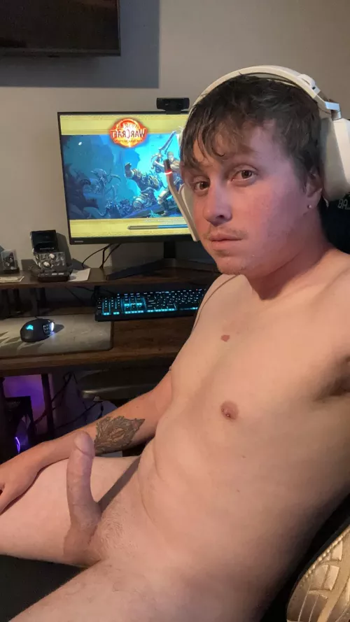 Who’s gonna get under my desk and suck me off while I raid? by sammyy203