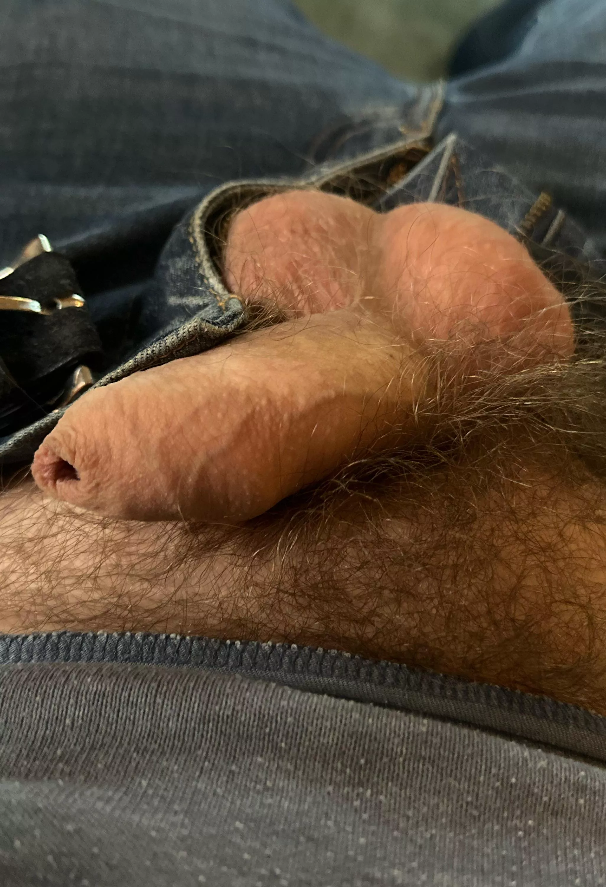 (30) hello :) posted by Famous_Reputation_13