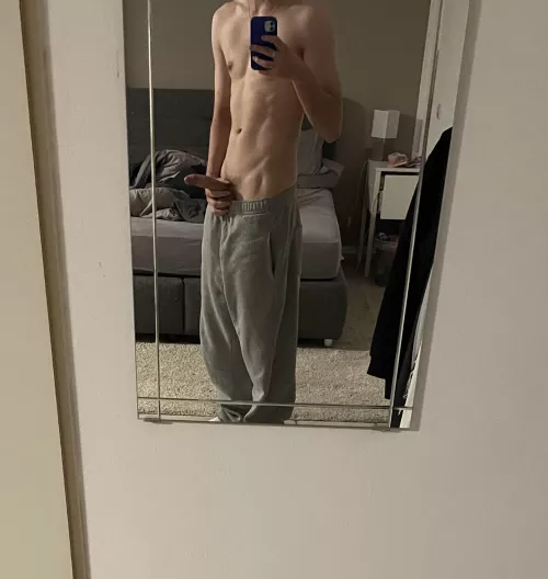 Anyone still sorting by newest? by thrw__awa_y