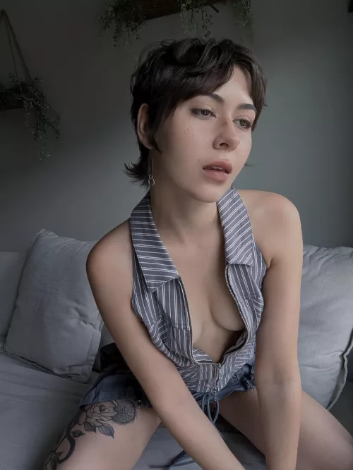 I got a haircut by Ariya3D