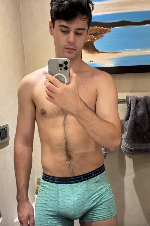 I like green 🍃 by Tiniontheocean