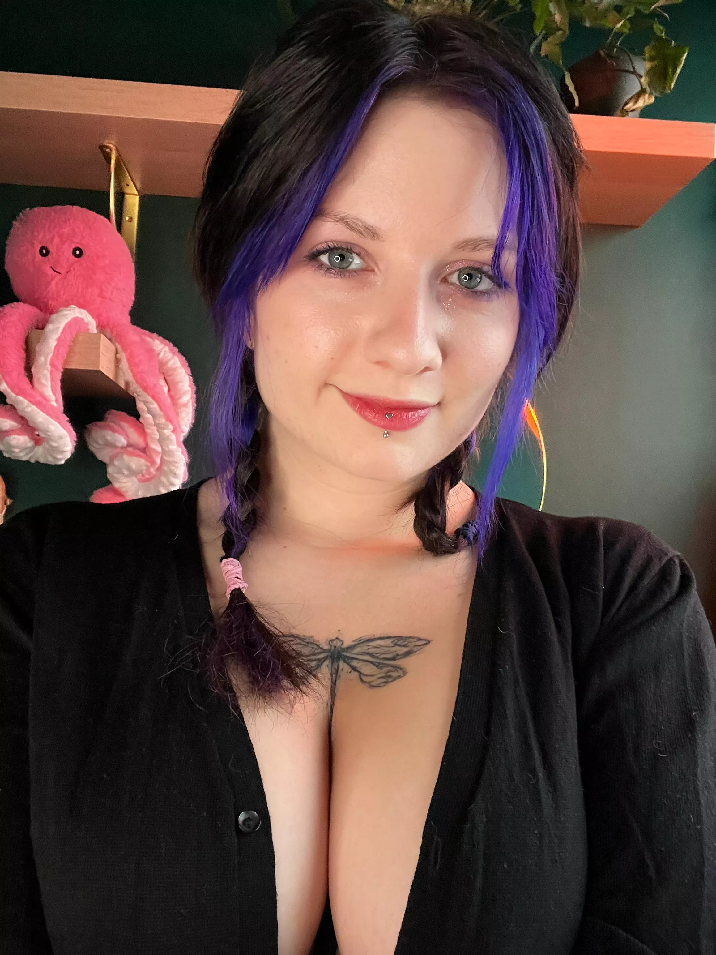 in a sweater cause its getting cold [f] posted by Littlest_Fern