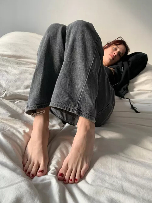 I've been really liking the red nail polish, wdyt by peqqqqqq