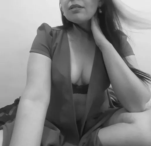 Just felt sexy and wanted to post 💜 [F] by Seductive_Samyra