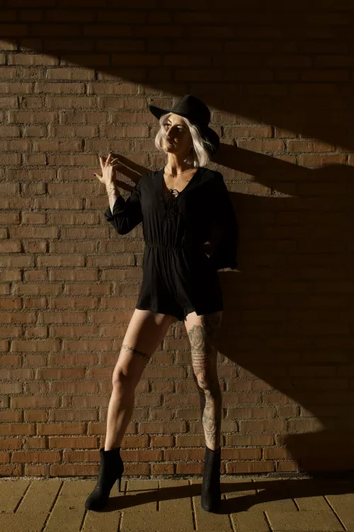 Kiss me with passion🔞 by Expensive-Matter-114