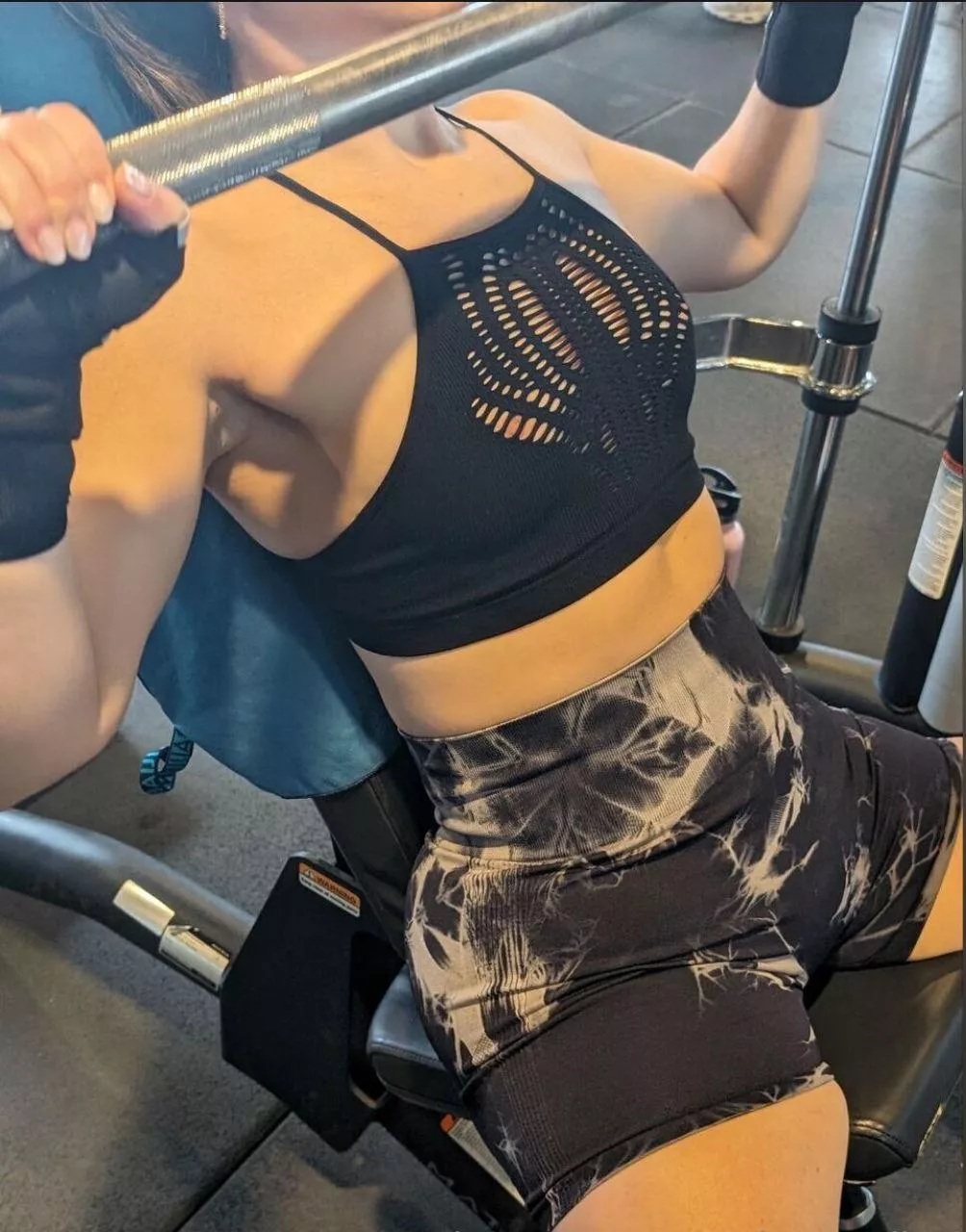 My spotter got distracted... posted by sam_my_friend