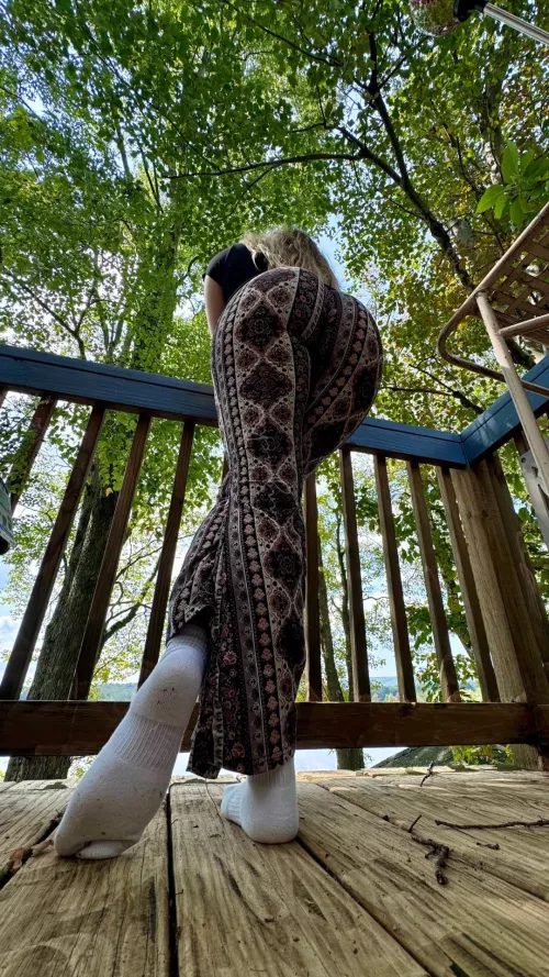 Try not to drool too much 👅 by pennypeachesxx