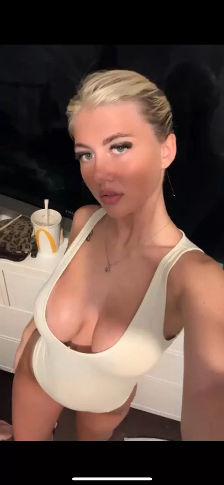 way to pretty not to show you  posted by Intelligent_Speeds