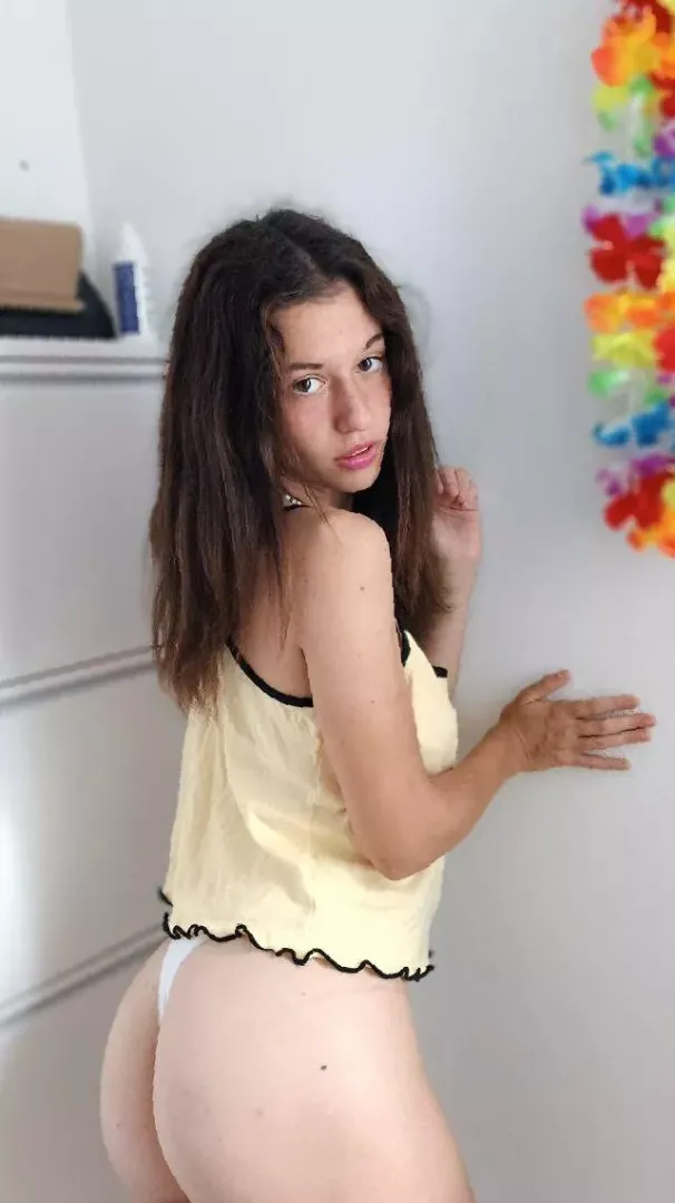 What do you think of my little booty? by CakeGirlPhoto