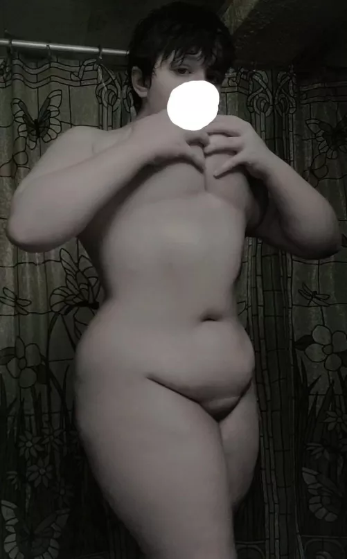 wyd if you walk in on your roommate and he has a body like this by pocketpussypup