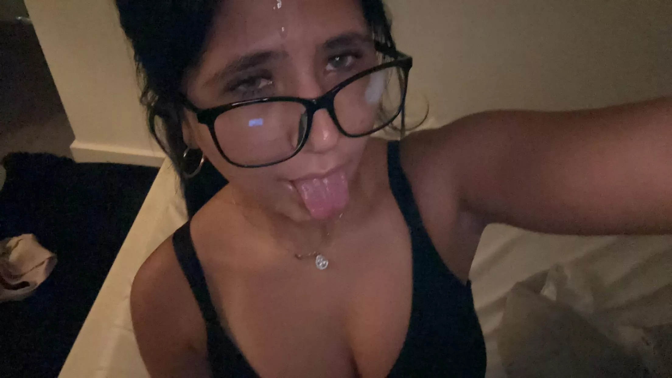 a good cumshot on my face and glasses posted by TheRickyDavila