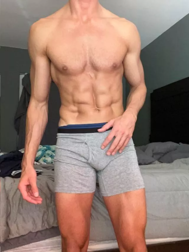 Are you still cumming over for lunch? posted by Longleanandhandsome