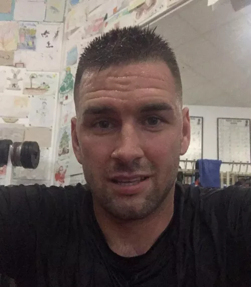 Bi, recently divorced here looking for a guy to chat with… HMU by Snake0777