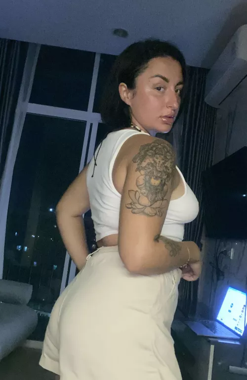 Don t you like cute brunettes by Honey_Pleasure